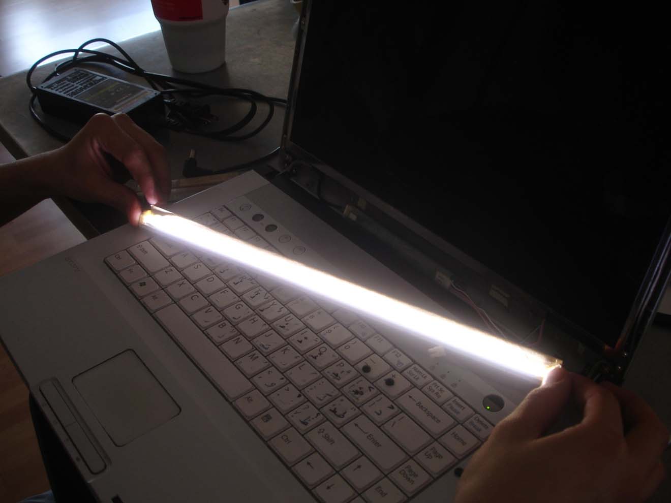 Замена и ремонт подсветки экрана ноутбука в Хотьково